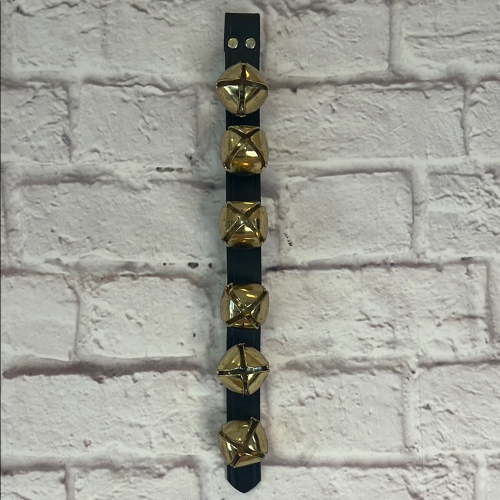 Gold Jingle Bell Door Hanger